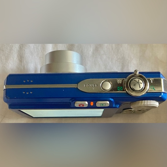 Olympus FE-220 7.1 MP Blue Digital Camera - Working, Used, w/ Battery & Charger - Picture 5 of 7